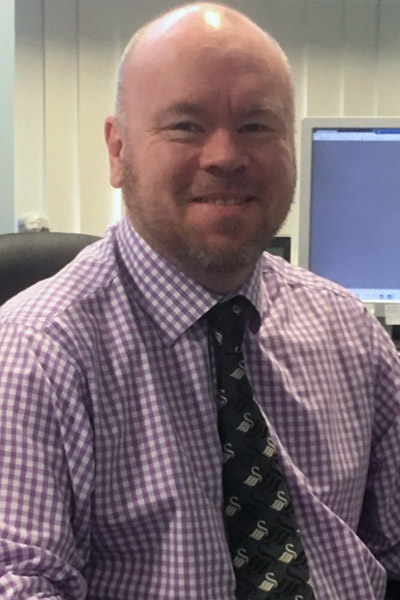 Dr Craig J. Davies